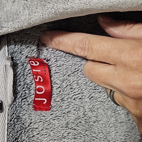 Natori Josie Plush Velour Robe - Picture 5 of 9